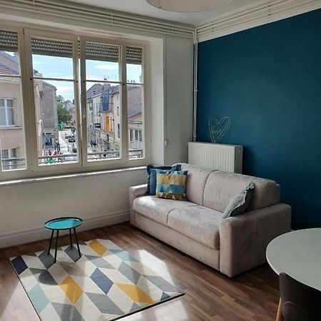 Charmant Appartement Au Coeur De トゥール エクステリア 写真