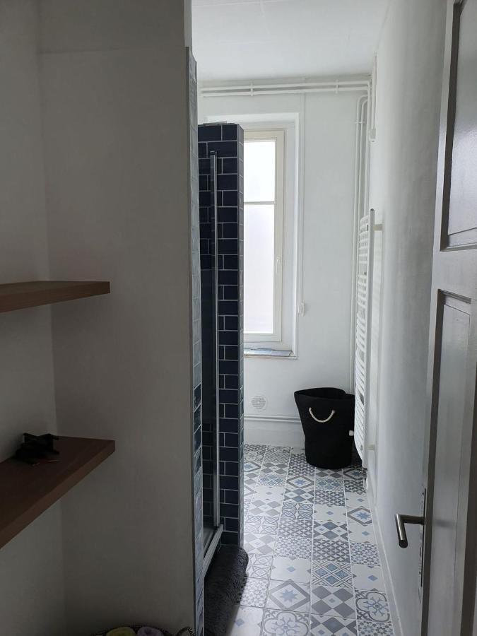 Charmant Appartement Au Coeur De トゥール エクステリア 写真