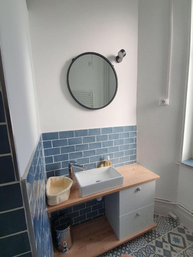 Charmant Appartement Au Coeur De トゥール エクステリア 写真