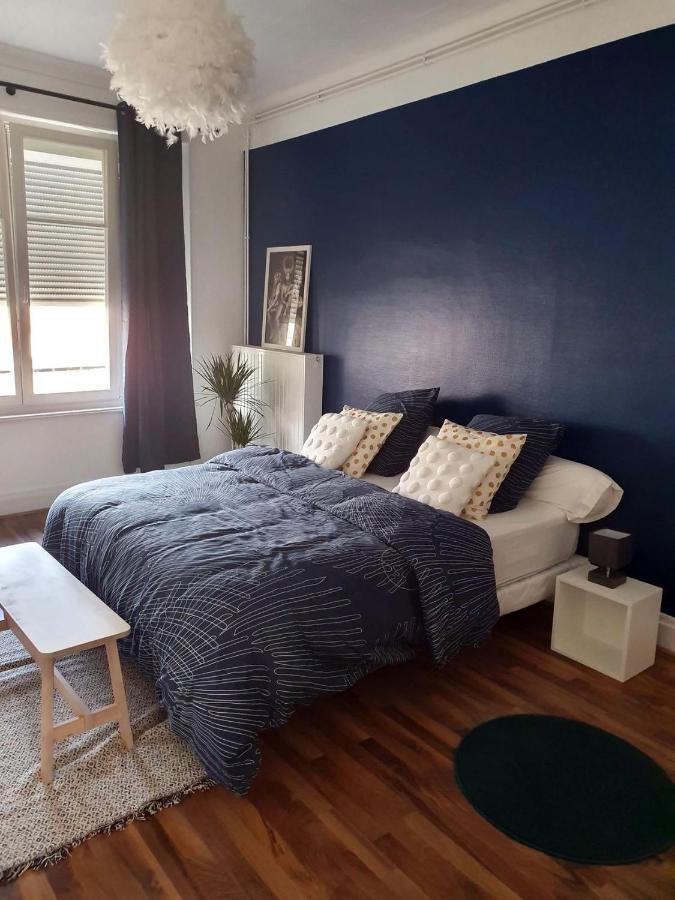 Charmant Appartement Au Coeur De トゥール エクステリア 写真
